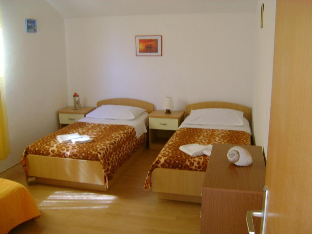 Apartments Mila Bol Room photo