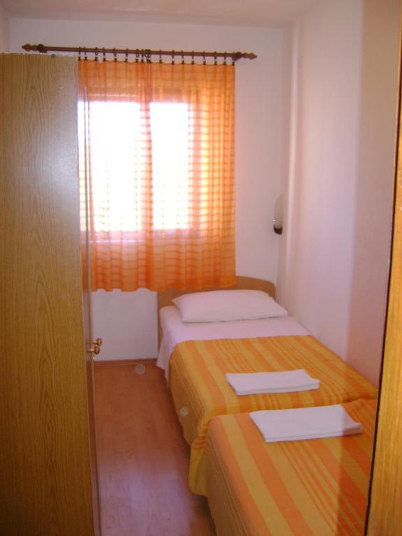 Apartments Mila Bol Room photo